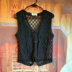 ✨ Vintage Valenti Lace Vest ✨